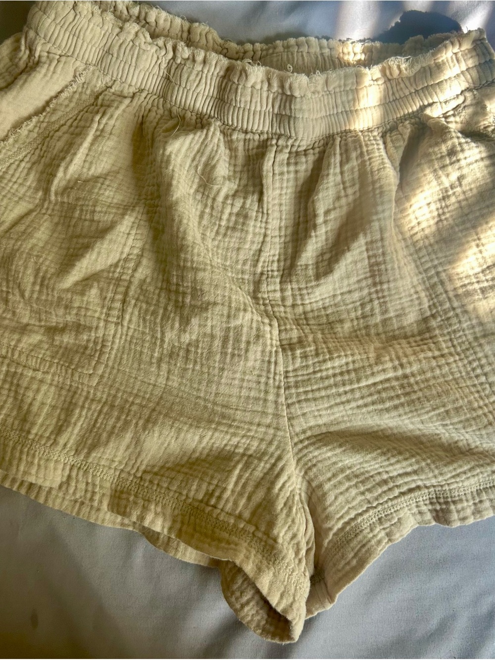 Aerie Pool to Party Gauze Light Cream, Beige High-Waist Women’s Shorts